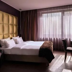 Roomers Frankfurt Central, Autograph Collection Francoforte sul Meno
